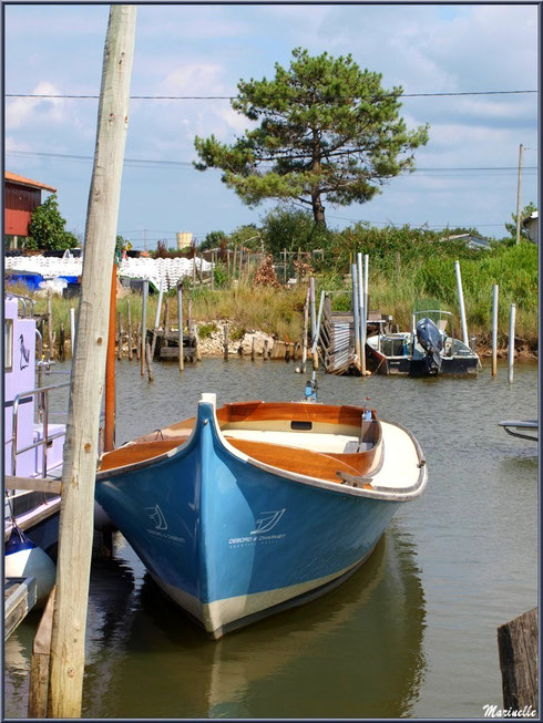 Pétroleuse à quai, Chantier Naval Debord et Charmet, Port de Meyran à Gujan-Mestras, Bassin d'Arcachon (33)