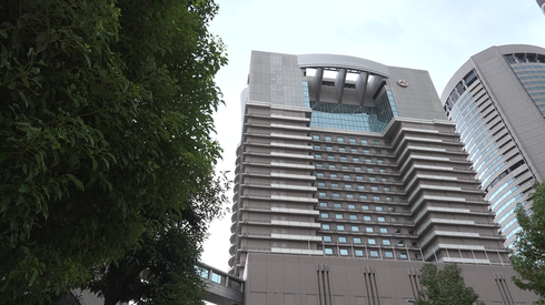 帝国ホテル大阪、大阪、神戸、京都での結婚式持ち込みカメラマン、外注カメラマンは結婚式moviesにお任せください。撮って出しエンドロール、記録ビデオ、写真撮影が45000円~55000円、おすすめ!
