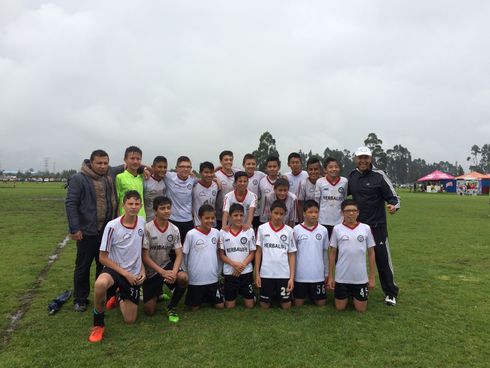 Equipo Infantil de San Pablo, a la final del Torneo de Maracaná, tras victoria 2-0 ante La Gaitana, Nov. 19/16