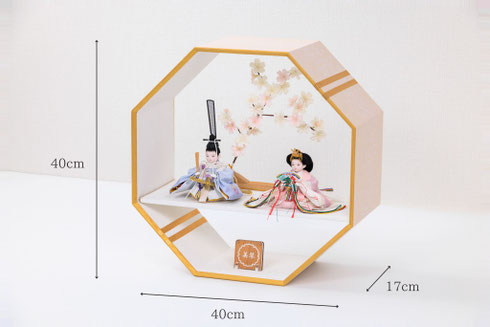 掛軸　二峰作雛の図　長さ182㎝幅54㎝ぐらいです。表装はカラコジマドンスです。 掛軸二峰作雛の図長さ182㎝幅54㎝ぐらいです。表装はカラコジマ