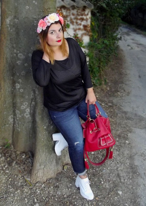CHIC WITH CURVES LOOK JEANS DESTROY GAP TOP TRANSPARENT CAMAIEU BOTTINES TOILE GROSSE SEMELLE PLASTIQUE TENDANCE FLEURS SERRE TETE HEADBAND LANCEL SAC