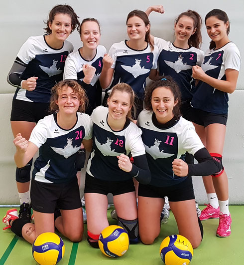 Hinten v.li.: Francesca Cazzato, Denise Biller, Marie Gampenrieder, Julia Kammerer, Julia Steinbacher Vorne v.li.: Vroni Oswald, Maja Siegle, Guia Patterlini