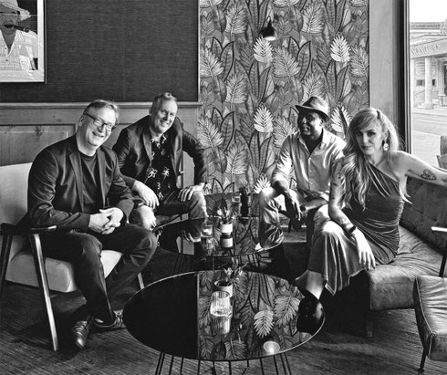 Mit ihrer aktuellen Scheibe "Soulmates" im Gepäck legt die Formation Jones And The Crew am kommenden Freitag einen Tourstopp im "KellerKult" in Vöhringen bei Ulm ein. Foto: Promo