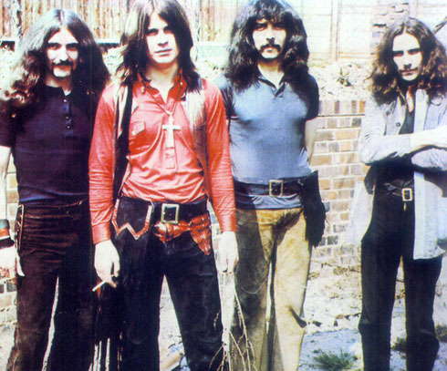 Black Sabbath im Jahr 1970. Im musikalischen Kontext ist der Begriff "Heavy Metal" vermutlich im Zusammenhang mit der Herkunft der Band aus Birmingham, dem Zentrum der englischen Metallindustrie entstanden. Foto: Hinterland-Archiv 