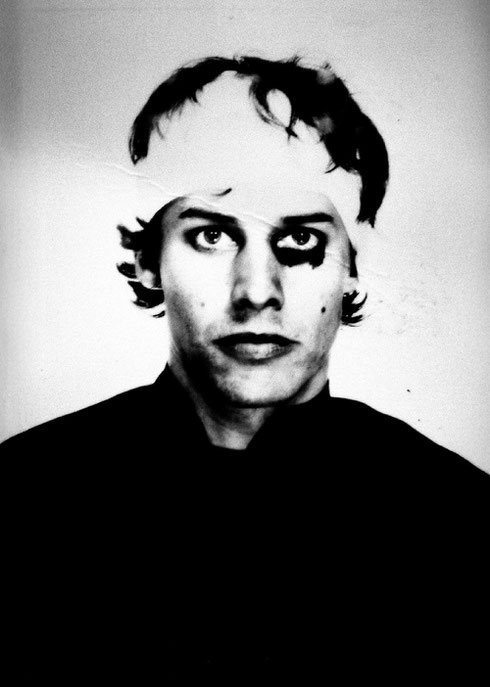Der Schweizer Rockmusiker Bonaparte meldet sich nach sechsjähriger Pause auf der Livebühne zurück. Vor 20 Jahren startete er seine Laufbahn, das gilt es zu feiern. Foto: Promo 