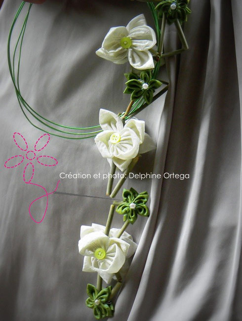 Bouquet original et intemporel orchidées blanches, fleurs vertes et bambous