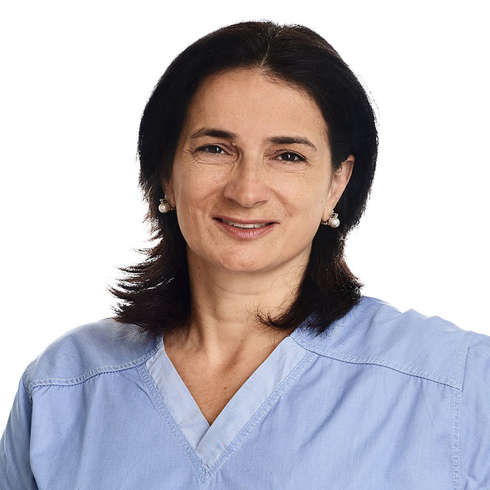 Marianna Orlando, Kieferorthopädin - Zahnstellungskorrekturen