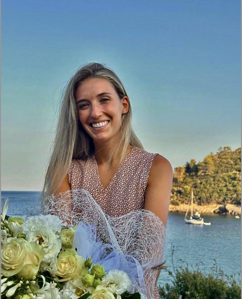 signorina che sorride