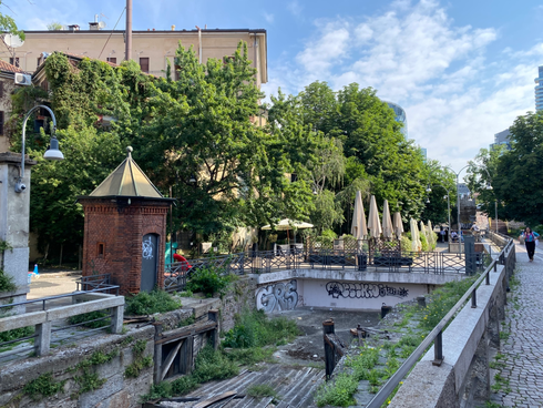 sistema di chiuse ideato da Leonardo da Vinci, in centro a Milano