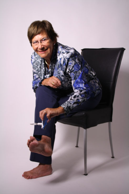 Nail clipper for elderly