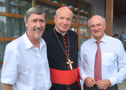 Manfred Waba, Kardinal Schönborn und LH Erwin Kröll bei der Premiere 15.8.2015