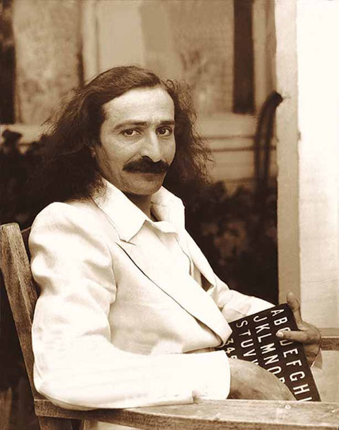 1932 ; Meher Baba at the Garden of Allah Hotel, Hollywood, CA. ( ? confirmation sought )