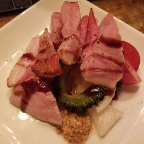 屋台：えびちゃん、料理：厚切りベーコン