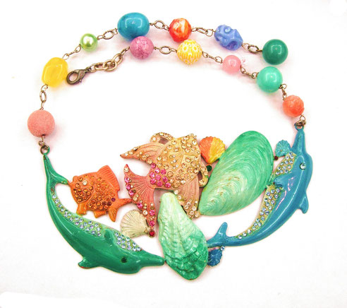 Vintage Bijoux Atelier Bigiotteria Bologna Jewels Artigianato Manufatti Artistici Earrings Orecchini Collane Collier Anelli Bracciali Perle Annarita Vitali Arte Fashion Moda Creazioni Scarpe Pendientes Swarovski Cristalli Necklaces Spille Conchiglie 