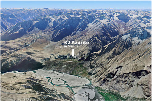 K2アズライトの産地、パキスタンのカプルーの写真