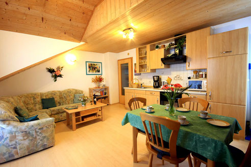 Ferienwohnung 2 Wohnraum
