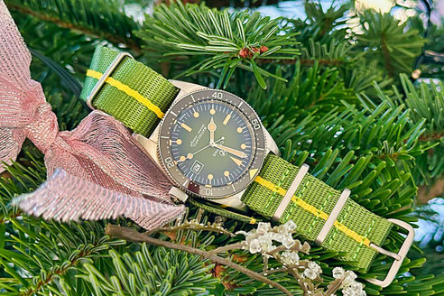 Reduced HC Seatbelt Nato »Samba« an Crepas Batiscafo verde