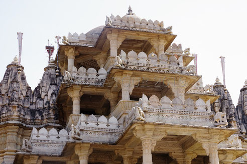 Ranakpur abrite un temple jaïn absolument magnifique avec une architecture unique 