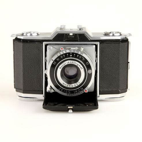 ZEISS Ikon Ikonta 522/24  ©  engel-art.ch