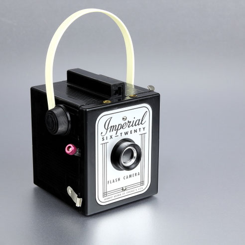 IMPERIAL Six-Twenty Flash Camera  ~ 1958  ©  engel-art.ch