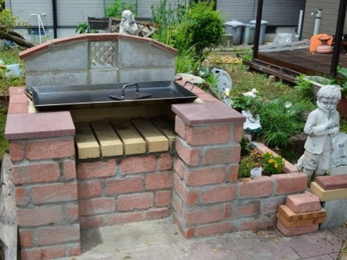 お祭り屋台サイズ専用コンロ 鉄板 BBQ 鉄板焼き ホルモン焼き かまど 自作 オサエちゃん 極厚鉄板 レシピ 角型鉄板 キャンプ レンガ 手作り