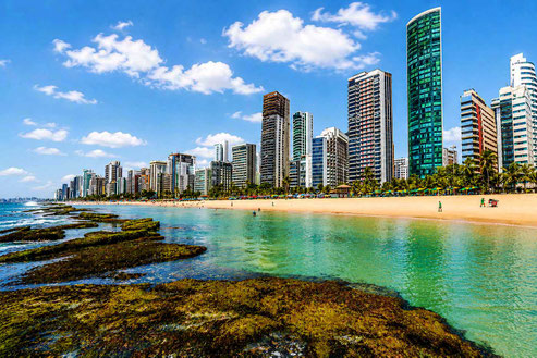 Freiwilligenarbeit Brasilien - Skyline von Recife - Strand Boa Viagem