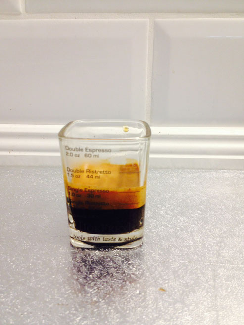 Ergebnis wenn der Espresso richtig getampt wurde.