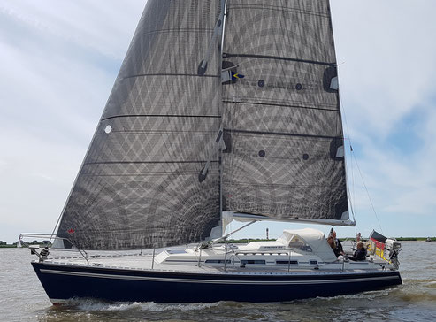 Windspiel auf der Elbe- Foto von Esther