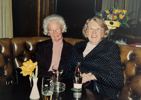 von links: Margret Feldhaus und Gerdi Greve