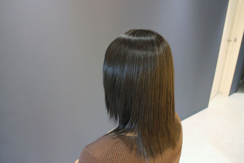綱島の美容室キュライヘアーで縮毛矯正