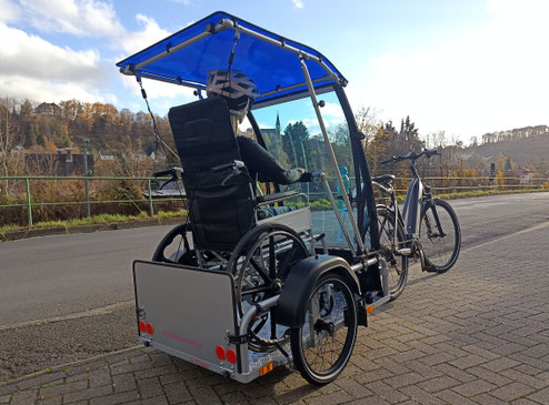  Der Le Camion Exclusive mit Windschutzscheibe, Sonnenschutzdach, Heckklappe, 20" XLC-Räder uvm.