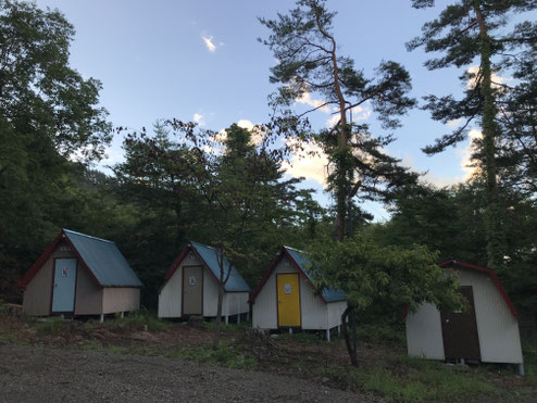 「6月早朝の芸術村」