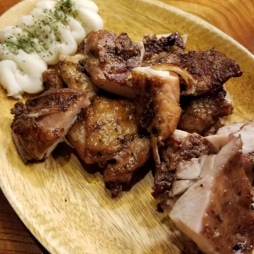 屋台：El Bajon_エル バホン、料理：ジャークチキン