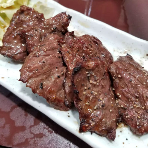 屋台：省ちゃん、料理：サガリ塩焼き