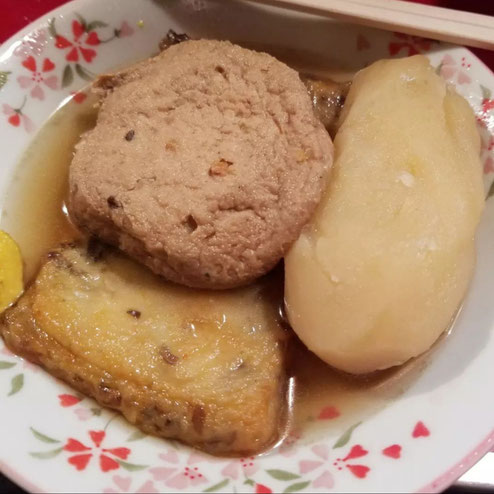 屋台：さつまや、料理：おでん