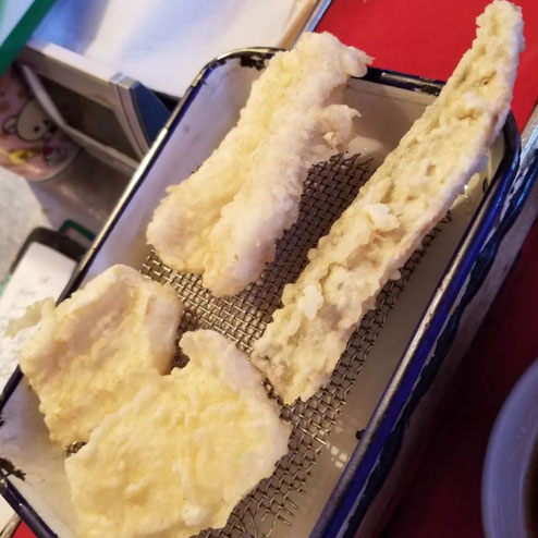 屋台：玄海、料理：天ぷら盛合せ　一人前(8品)　鶏肉、白身魚、青魚