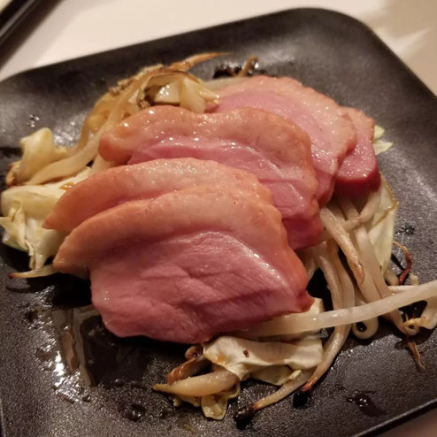 屋台：ひとつ屋根のした、料理：鴨の窯焼き