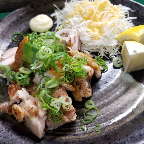 屋台：なかちゃん、料理：若鶏の香草ステーキ
