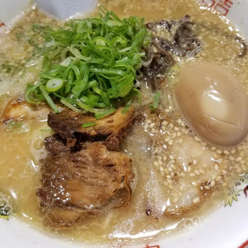 屋台：小島商店、料理：味玉ラーメン