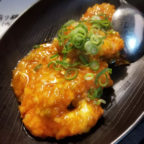 屋台：てっちゃん、料理：チーズ海老チリ