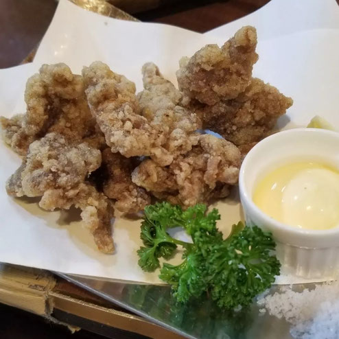 屋台：博多でかごっま屋台　酔っきー、料理：あご肉のからあげ