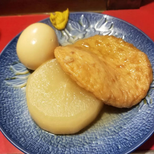 屋台：なんしようと屋、料理：おでん