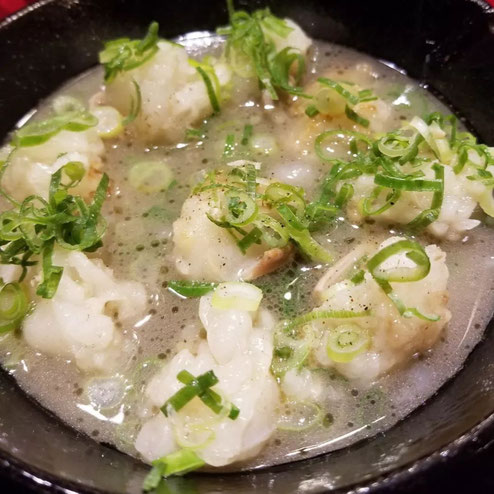 屋台：小島商店、料理：鉄板　出汁もつ焼