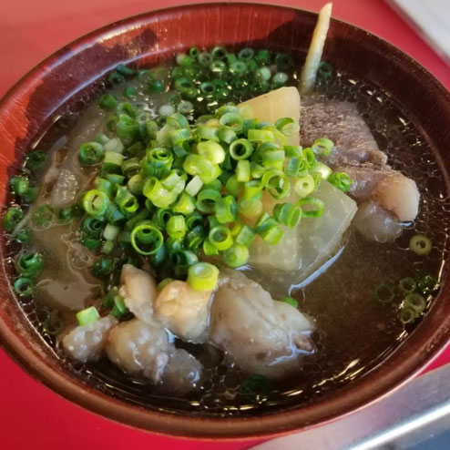屋台：よっちゃん、料理：牛すじ煮込み