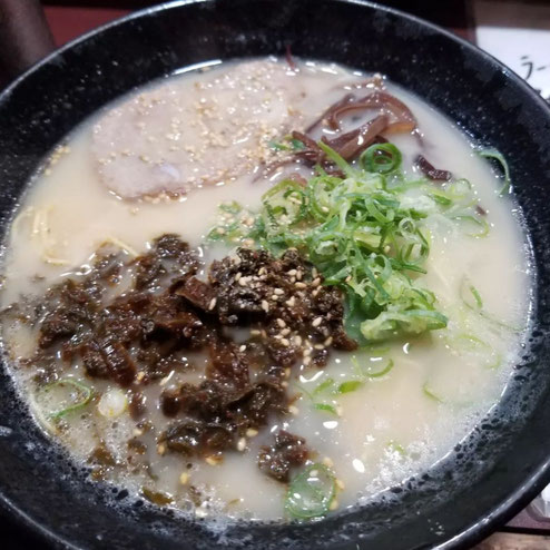 屋台：省ちゃん、料理：タカナラーメン