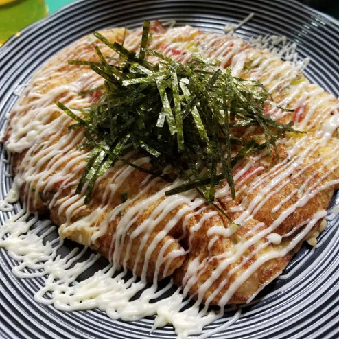 屋台：なかちゃん、料理：山芋鉄板焼