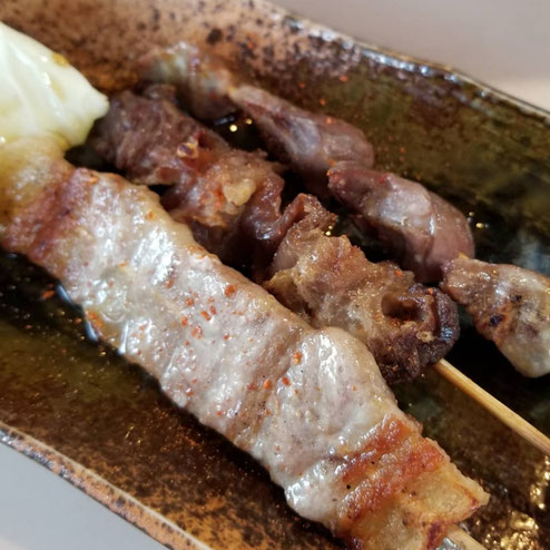 屋台：鬼多郎、料理：バラ、砂ずり、牛すじ