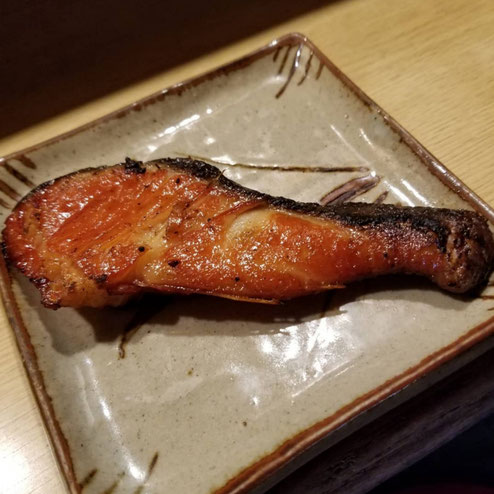 屋台：与作、料理：銀ダラ
