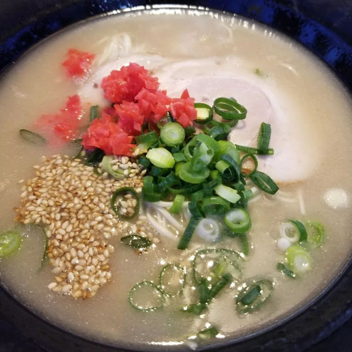 屋台：えんまんや、料理：博多ラーメン