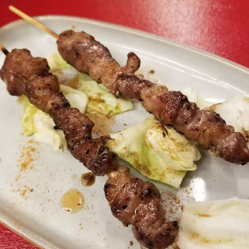 屋台：長浜少衛、料理：果実ラム肉串